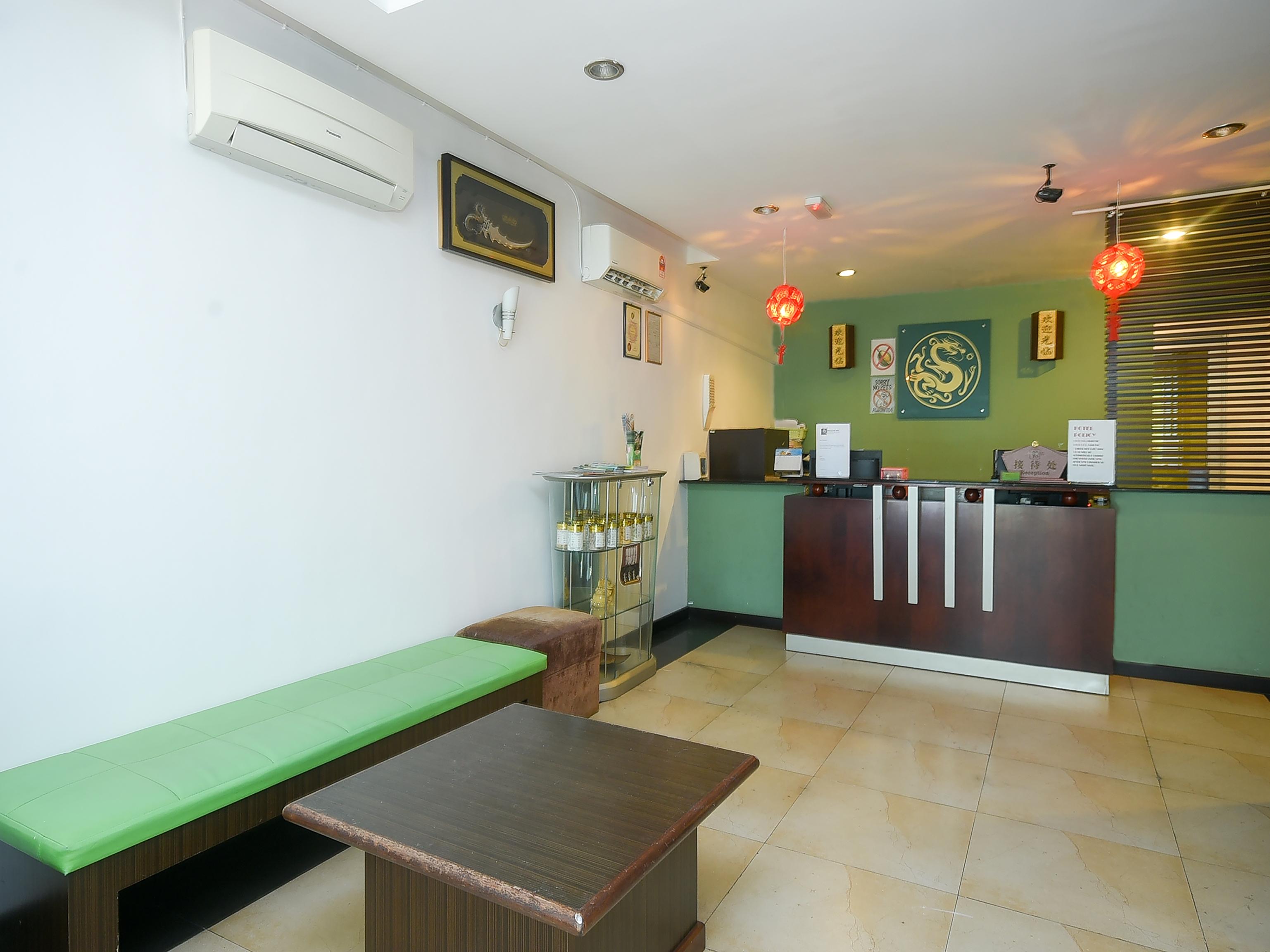 Super Oyo 976 Dragon Inn Miri Bagian luar foto
