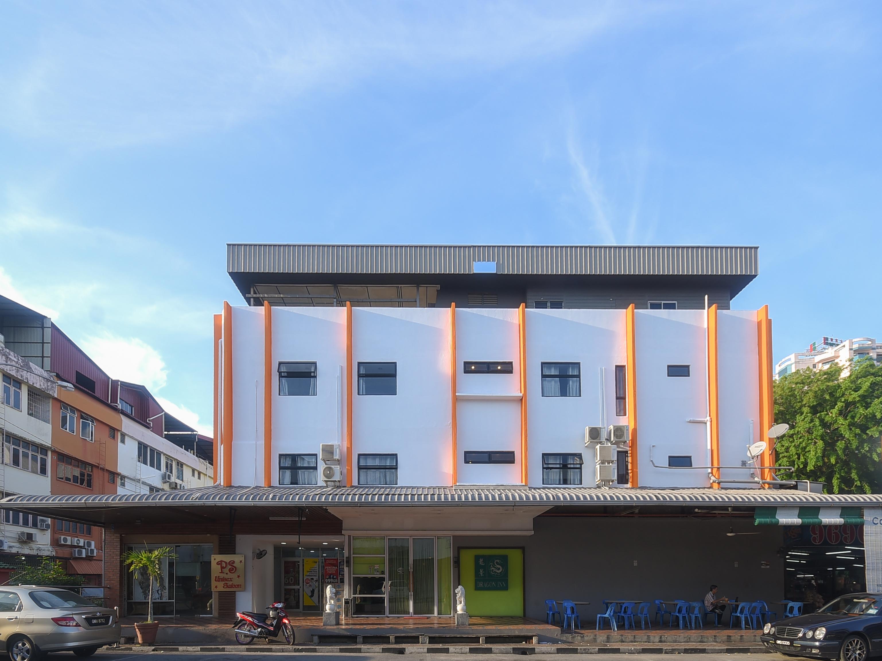 Super Oyo 976 Dragon Inn Miri Bagian luar foto