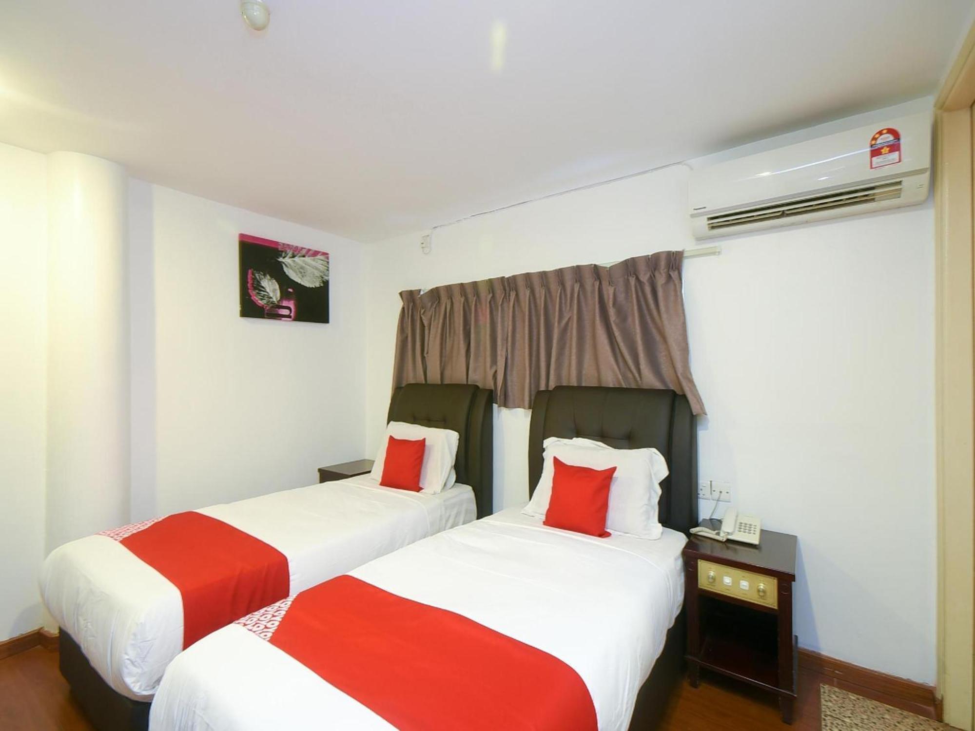 Super Oyo 976 Dragon Inn Miri Bagian luar foto